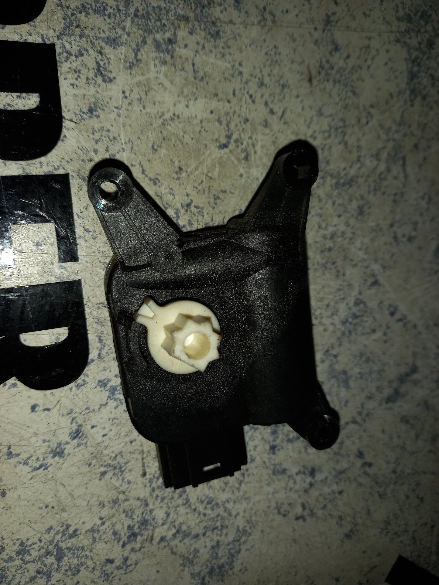 Antriebsmotor Klappe Heizung VW Golf 5 BJ 2003-2010 0132801345