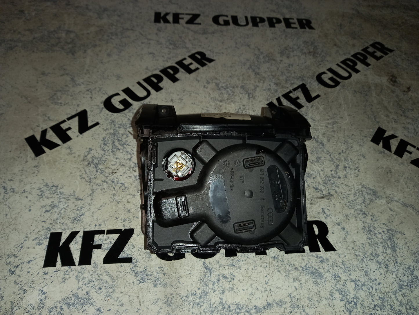 Becherhalter Getränkehalter Audi A6 4F BJ 2004-2011 4F1862533C