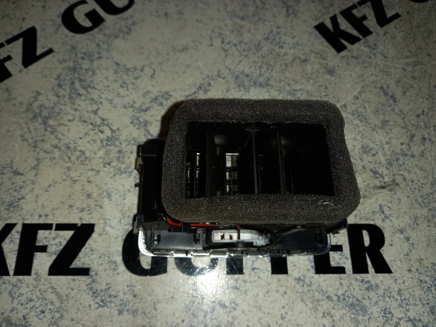 Lüftungsdüse Mittelkonsole Hinten Audi A6 4F BJ 2004-2011 4F0819203C