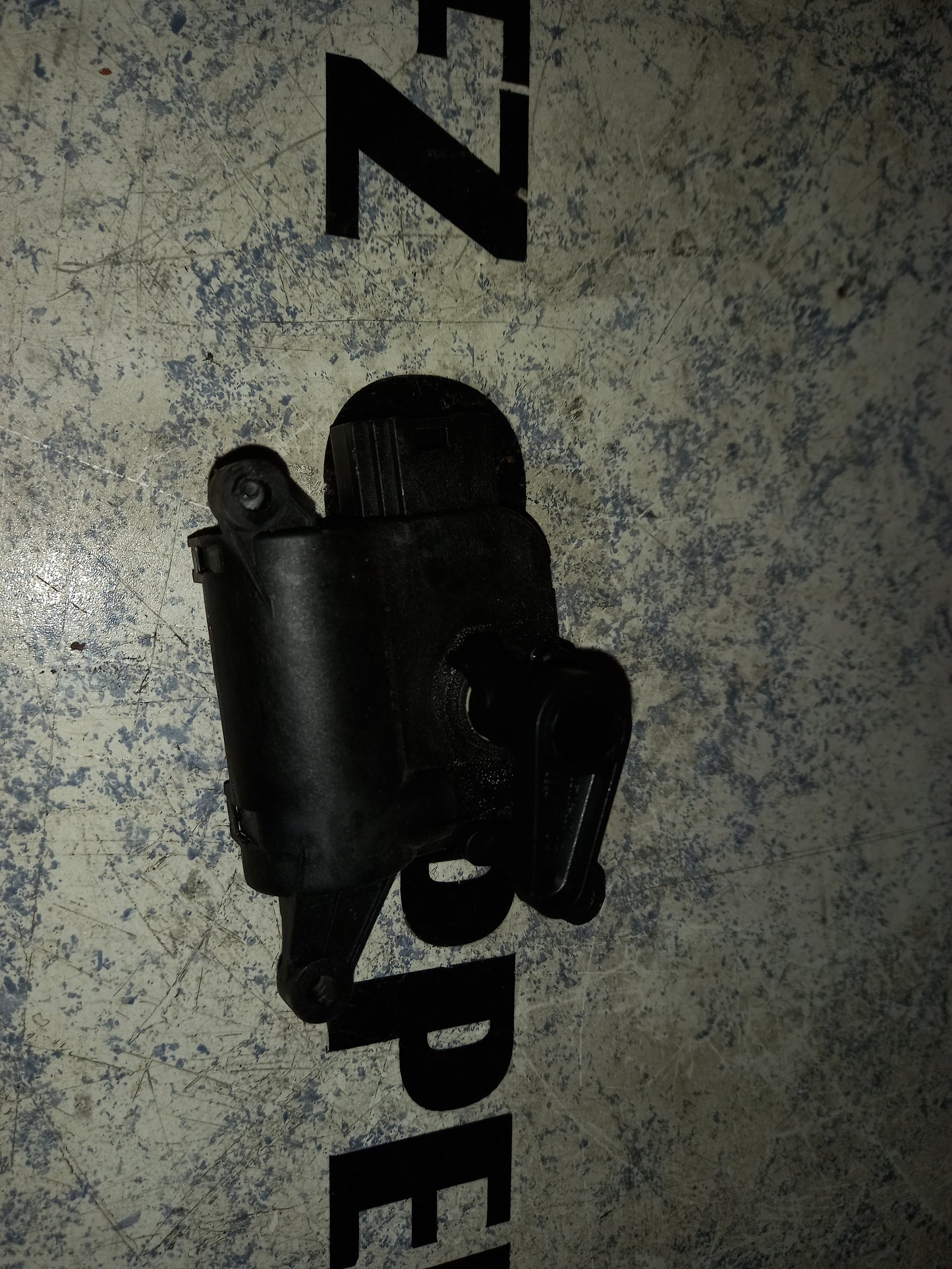 Antriebsmotor Klappe Heizung VW Passat 3C BJ. 2005-2010 0132801370
