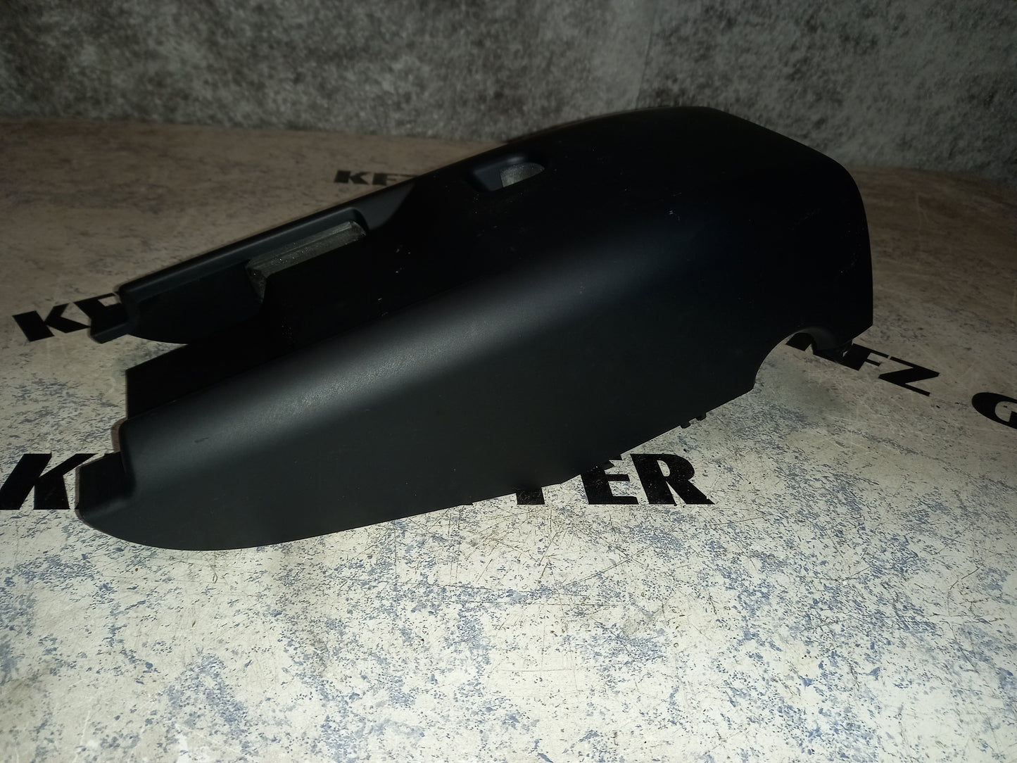 Lenksäulenverkleidung Untererteil VW Passat 3C BJ. 2005-2010 3C0858625A