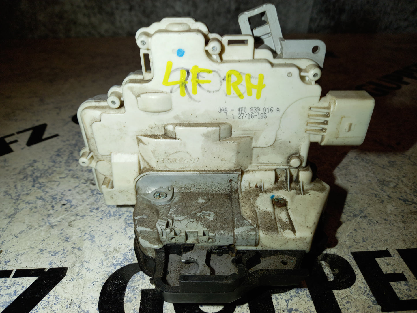 Türschloss Rechts Hinten Audi A6 4F BJ 2004-2011 4F0839016A