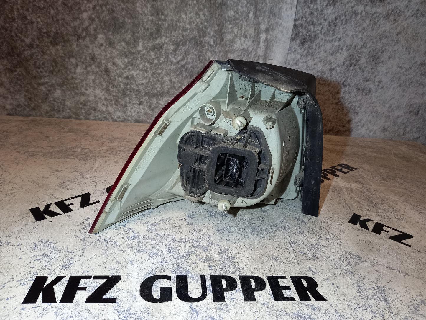 Rücklicht Rechts Außen mit Lampenträger VW Golf 5 BJ 2003-2010 Limousine 1K6945096Q