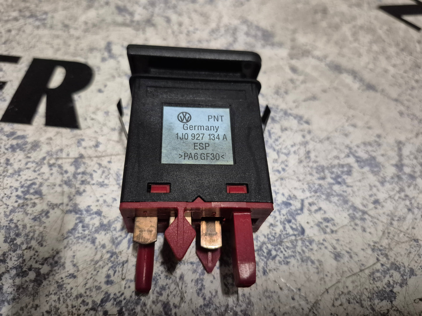 ESP Schalter Golf 4 1J0 927 134 A