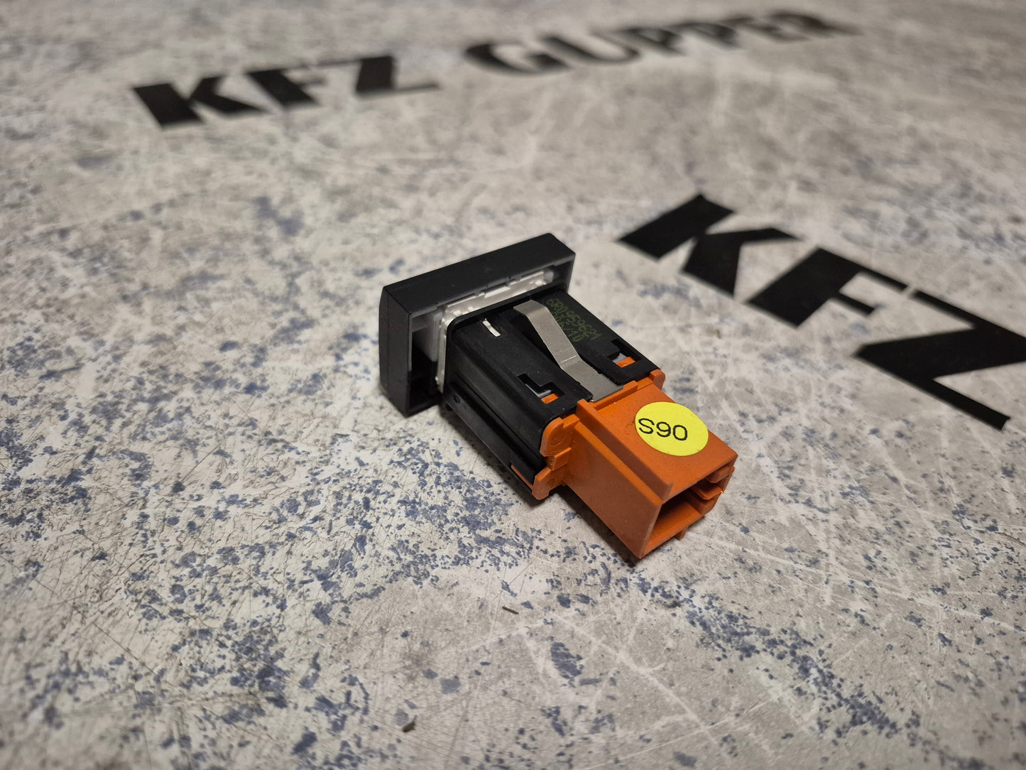 Schalter Heckscheibenheizung VW Polo 6R BJ 2010-2017 6R0959621