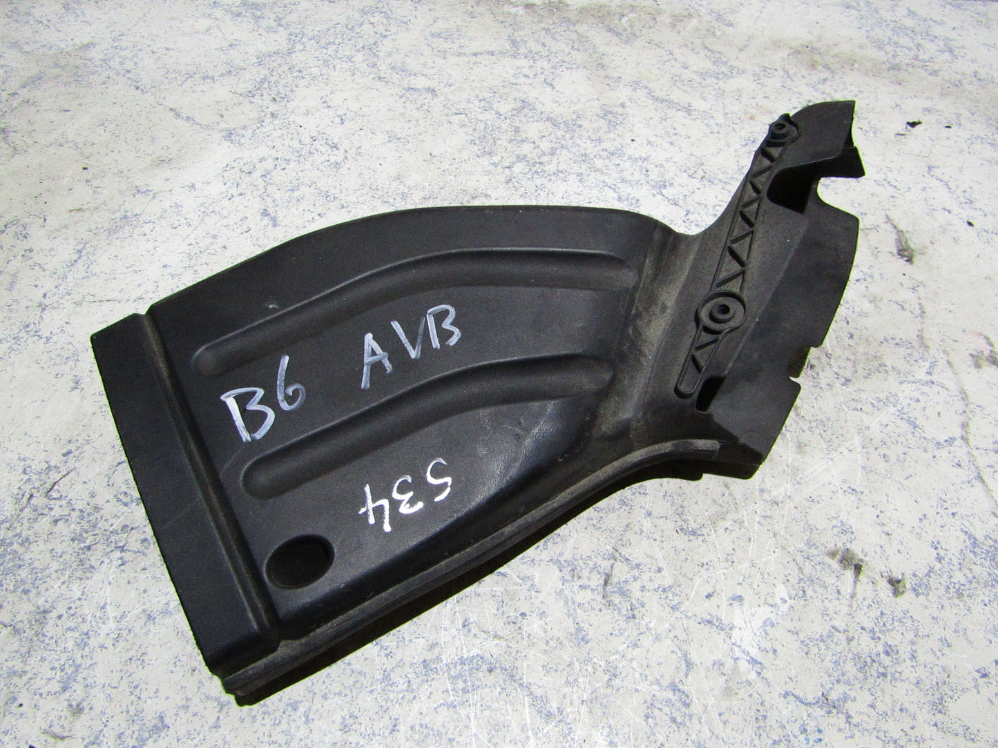 Audi A4 B6 Luftansaugung Ansaugschlauch 8E0129618D