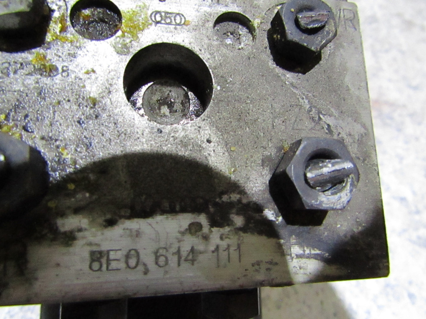 ABS Steuergerät 8E0614111