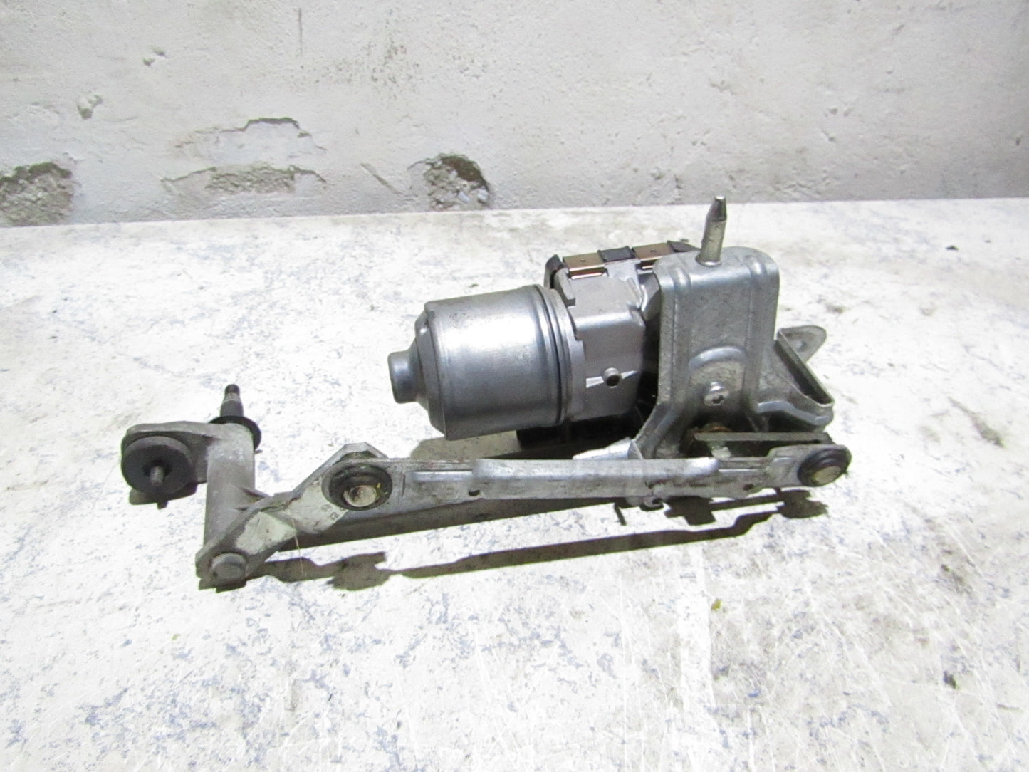 Scheibenwischermotor mit Gestänge Links VW Golf 5 Plus 5M0955119B - 5M0 955 023 E