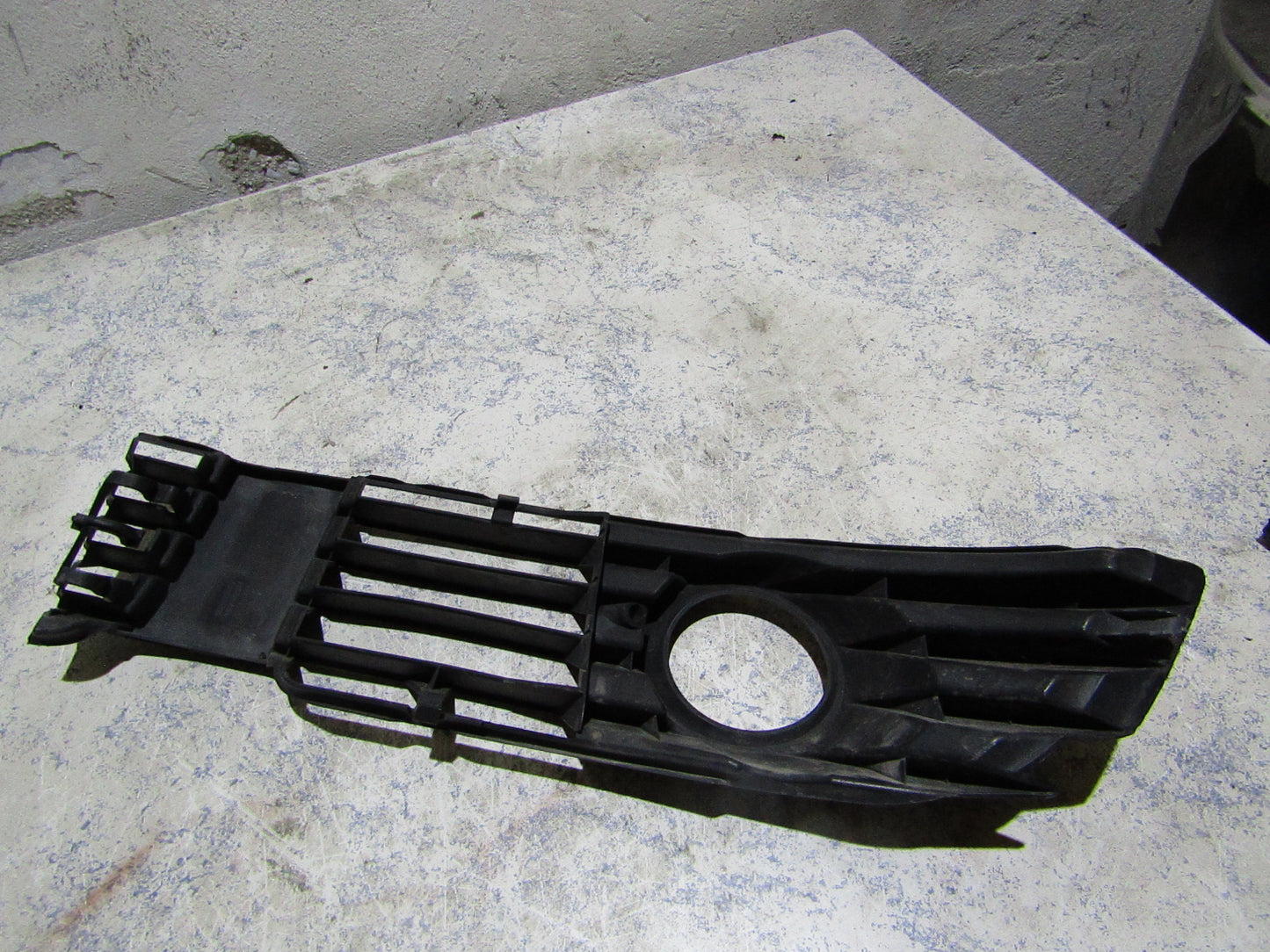 Stoßstangengitter Rechts VW Passat 3BG 3B0853666L