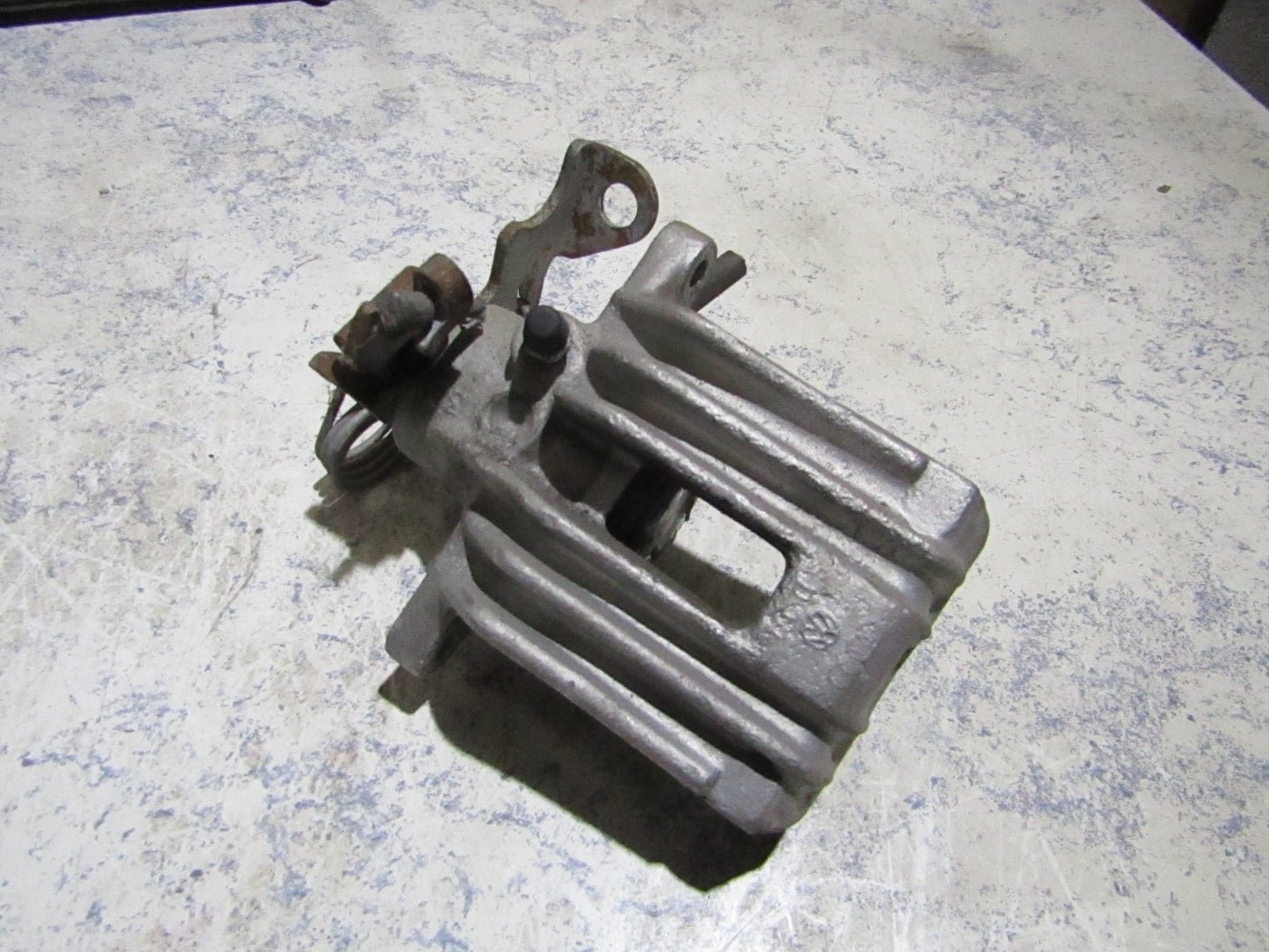 VW Passat 3BG Bremssattel Hinten Rechts