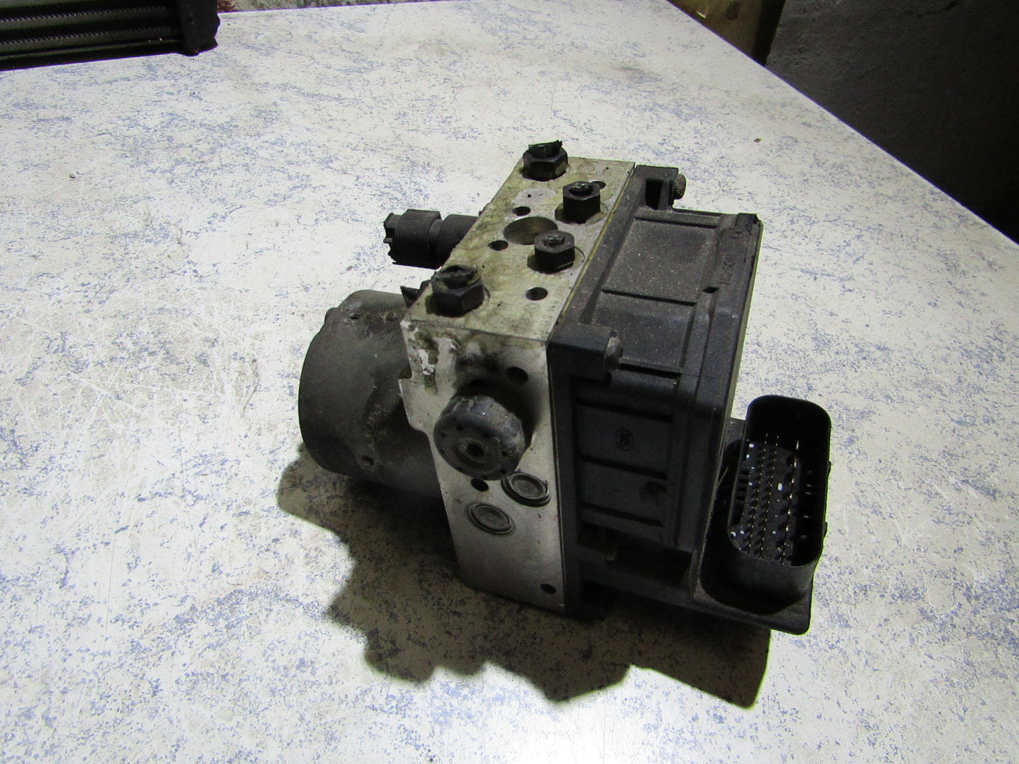 VW Passat 3BG ABS Steuergerät 4B0 614 517 G