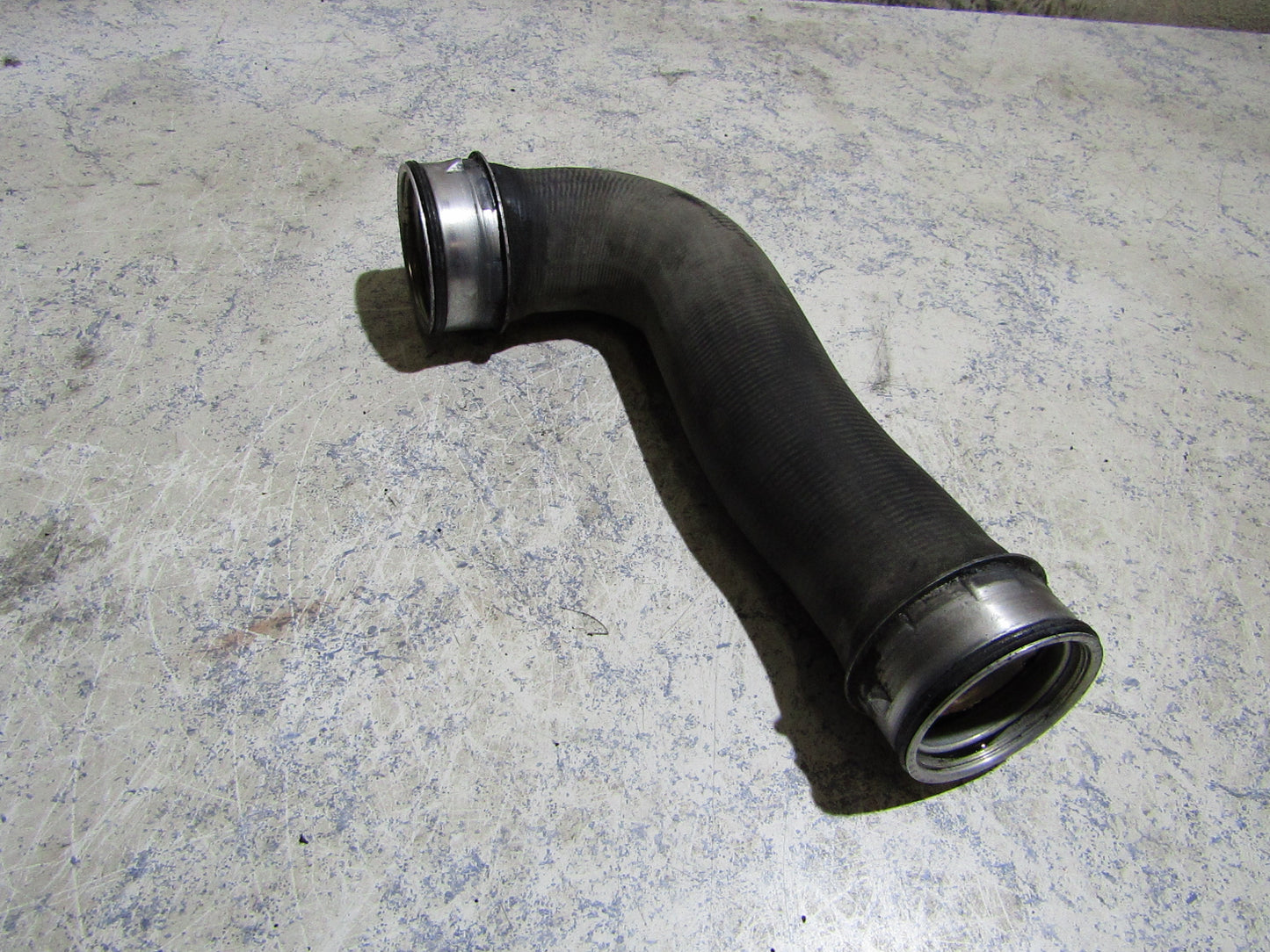 Ladeluftschlauch Audi A3 8p 1K0145834L