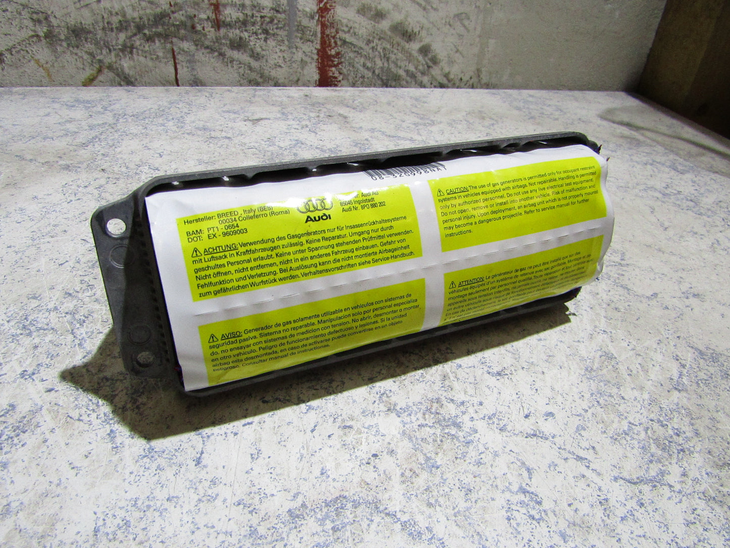 Beifahrerairbag 8P0880202