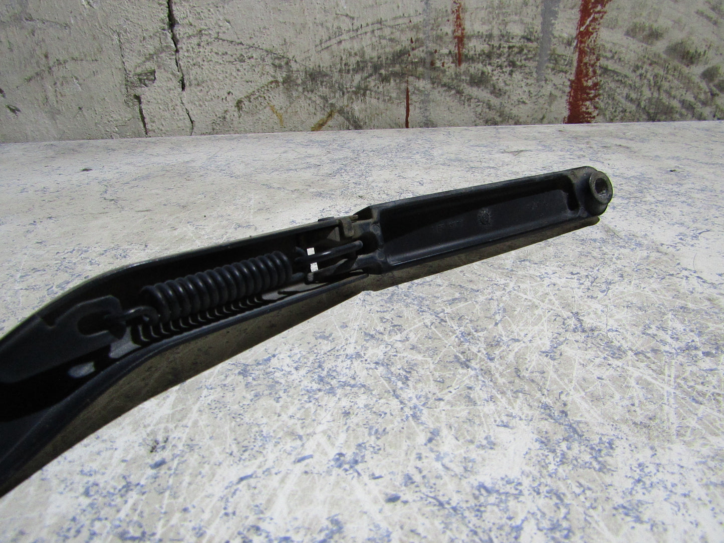 Scheibenwischerarm Links Fahrerseite Audi A3 8P 8P1955407A