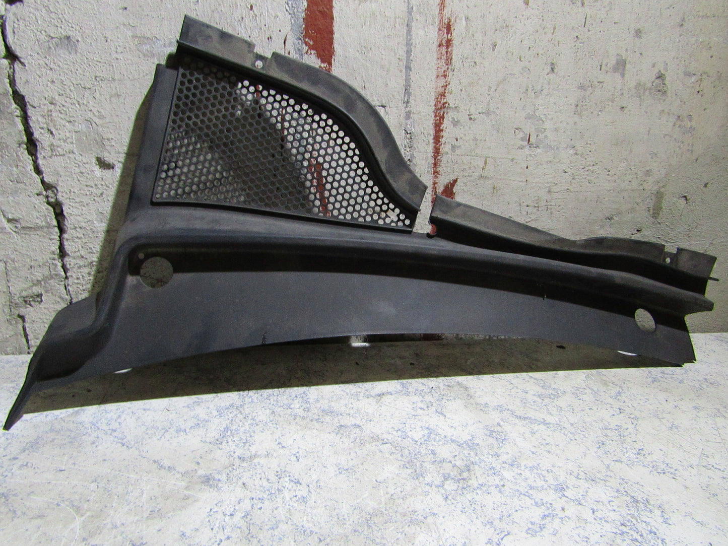 Windablauf Wischerabdeckung Links VW Tiguan 2012 5N1819403