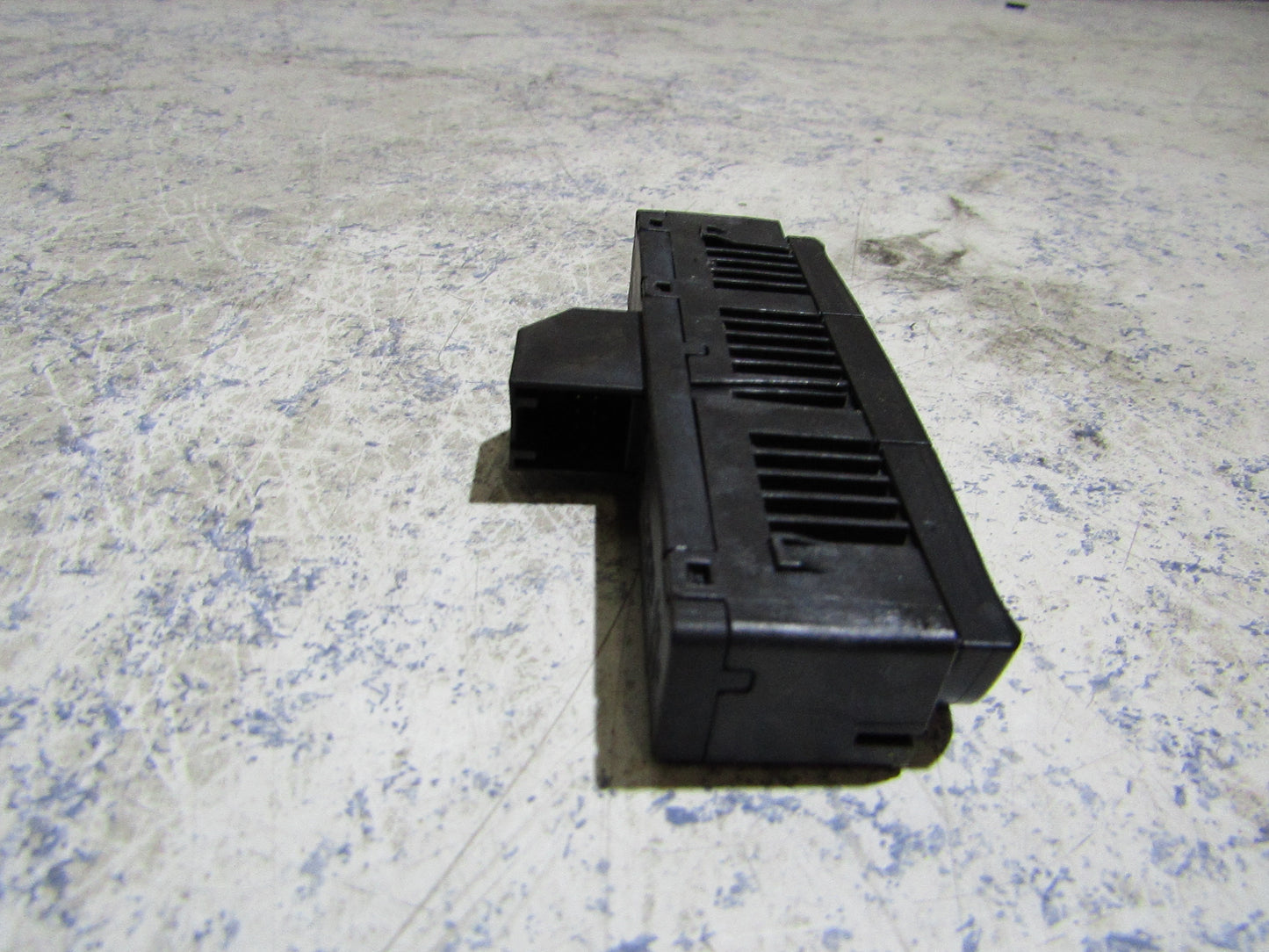 Schalter Esp-Einparkhilfe Audi A4 B8 Bj.2007-2016 8K0959673A
