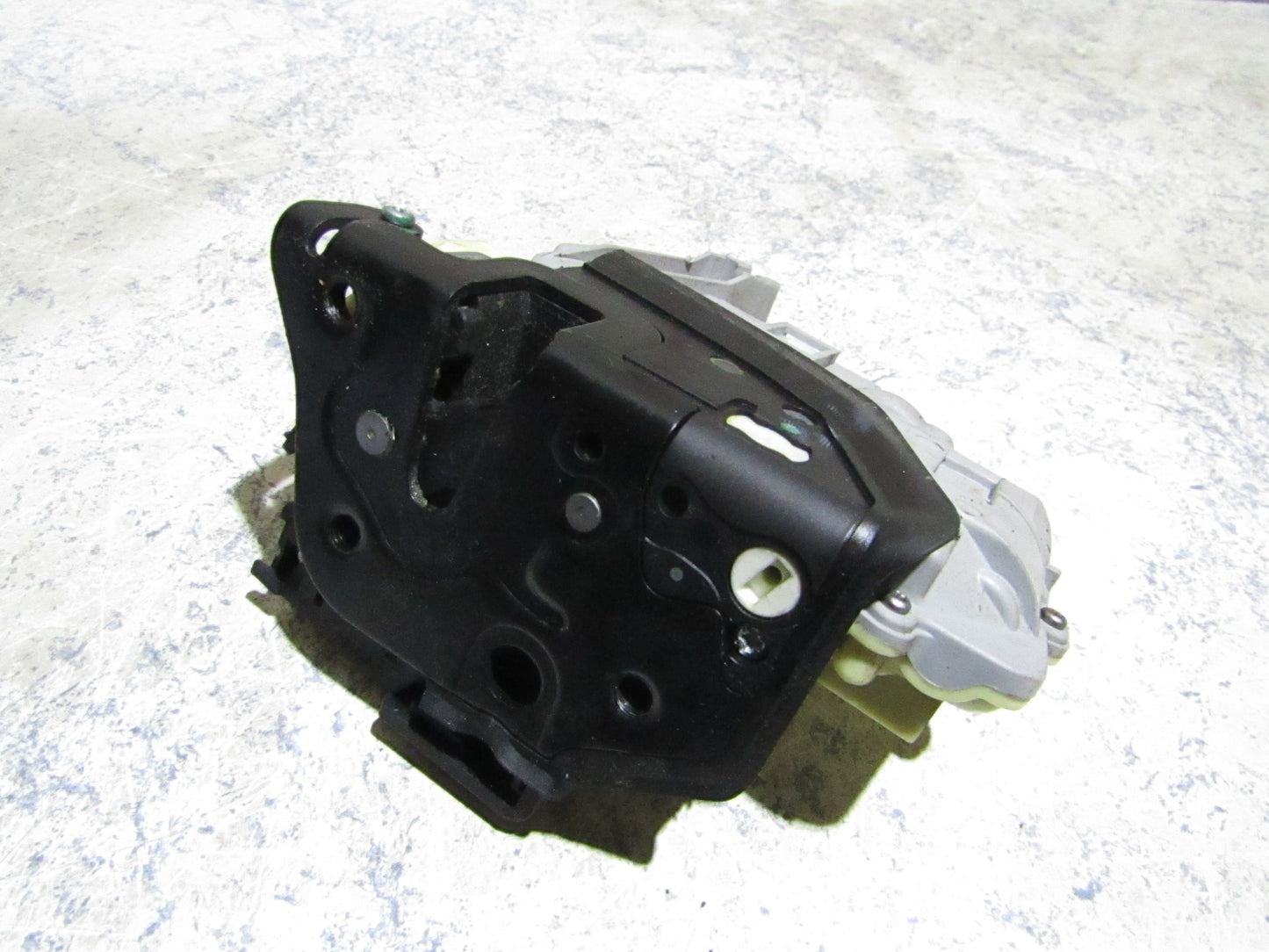 Türschloss Rechts Beifahrerseite VW Passat 3C Bj.2005-2010 3C1837016A