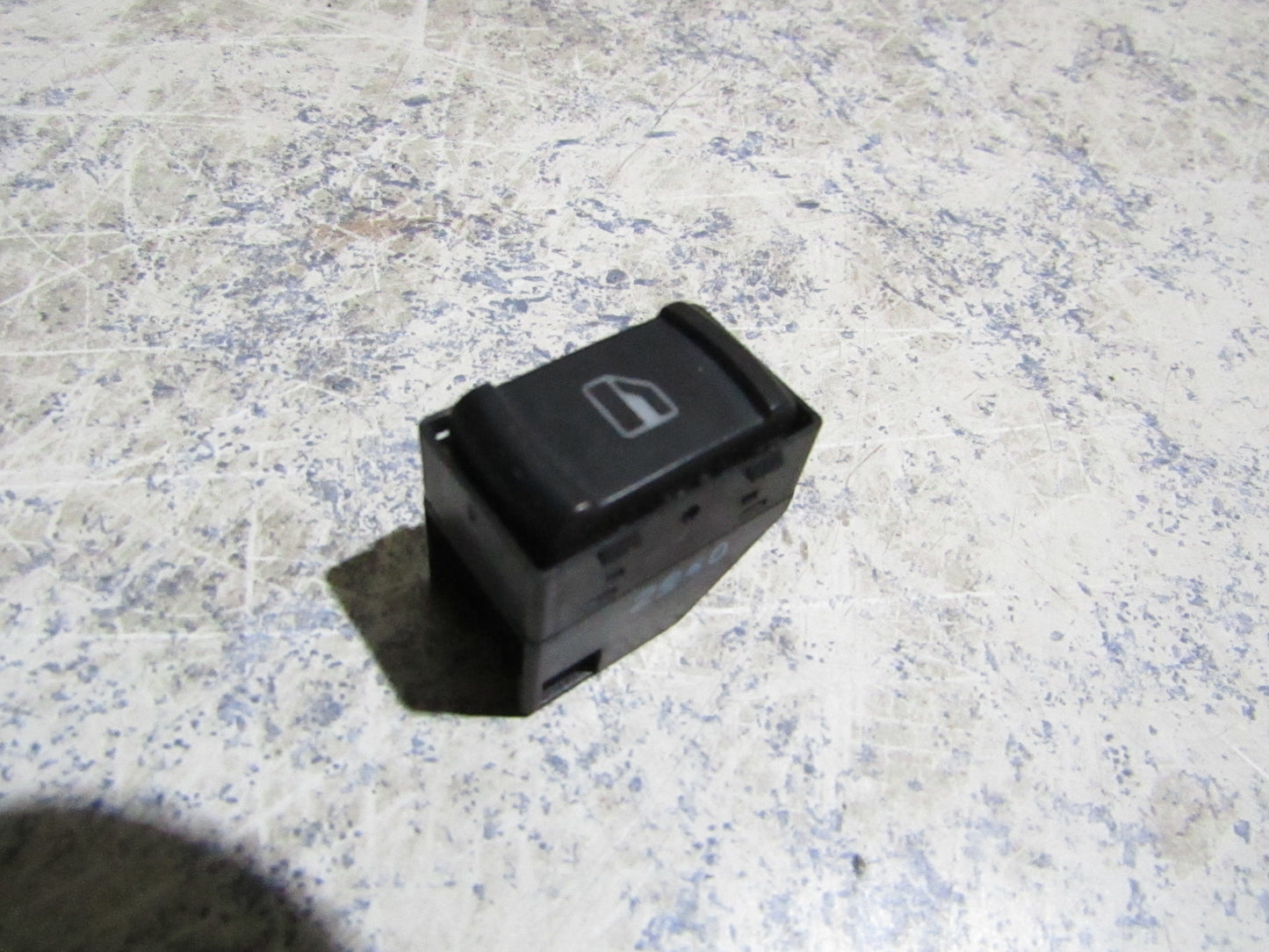 Fensterheberschalter VW Passat 3BG Bj. 2000-2005 1J0959855