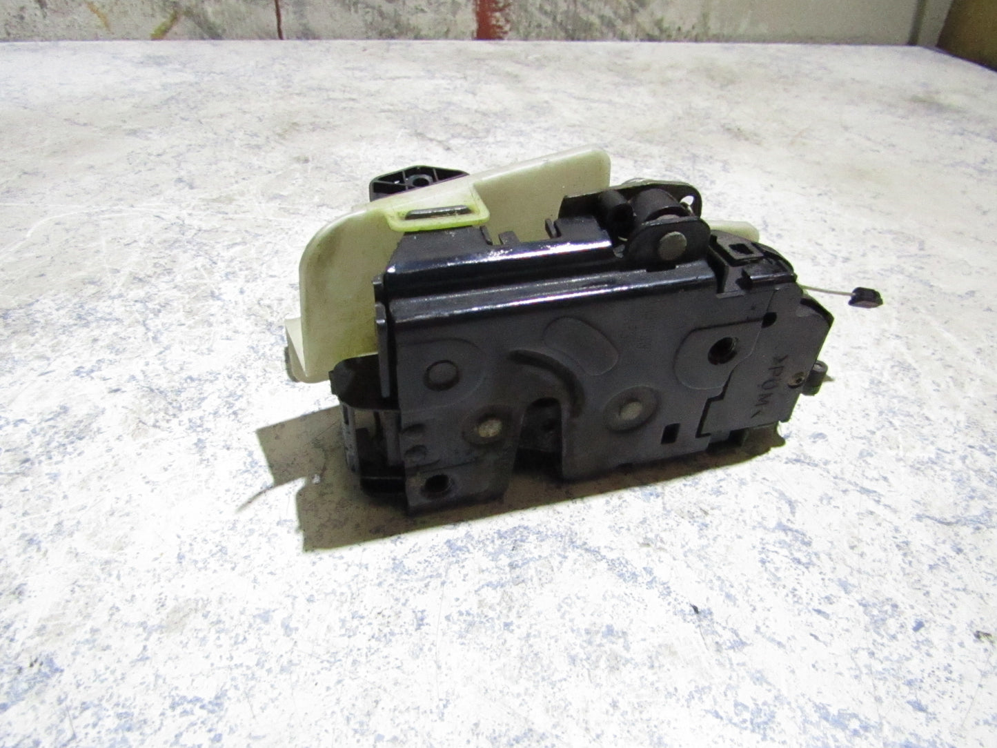 Türschloss Fahrerseite links hinten VW Passat 3BG Bj.2000-2005