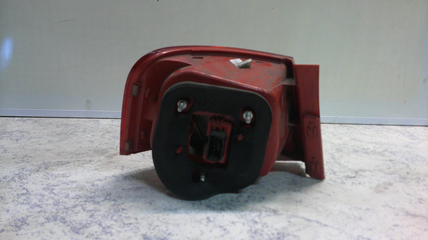 Rücklicht VW Passat 3C Limousine Rechts außen LED