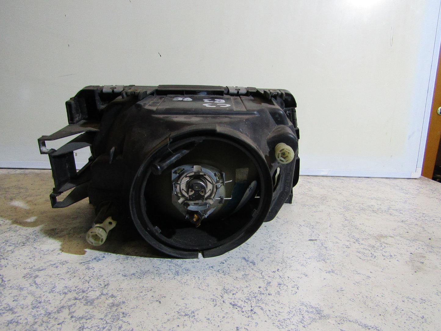 Scheinwerfer Halogen Audi 100 Type C3 Links