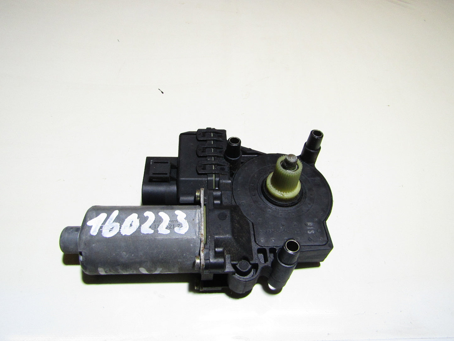Fensterheber Motor Audi A6/S6 4B/C5 Allroad Links vorne Bj 1997-2005 0130821775