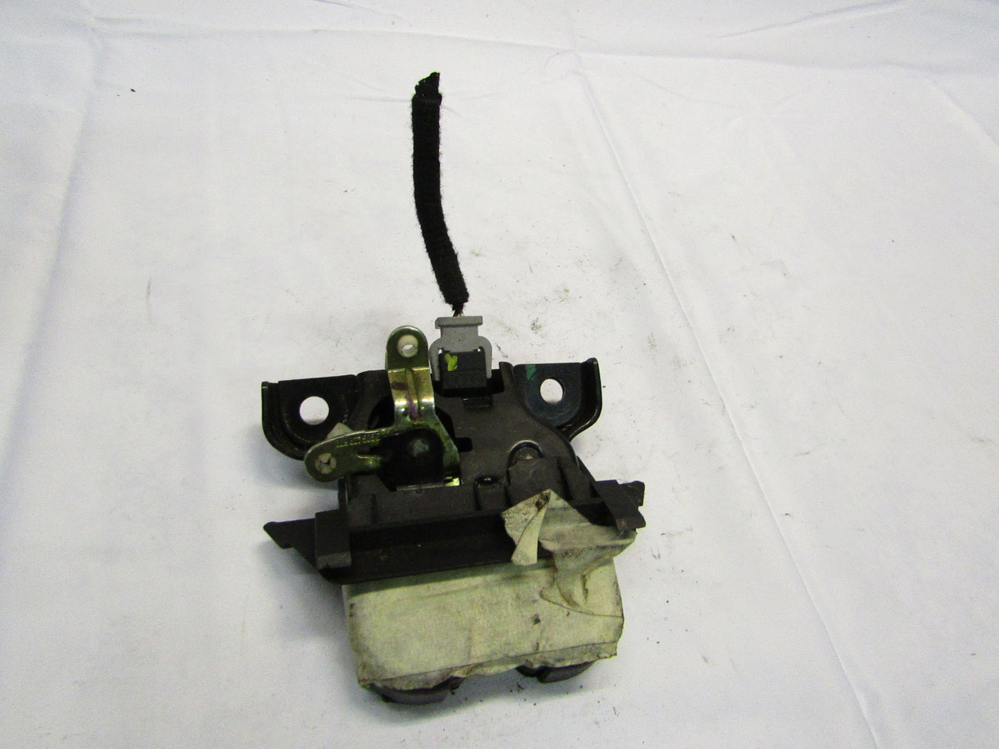 Hecklappenschloss Audi A4/S4 B5 Bj 1994-2001 8D9827520A