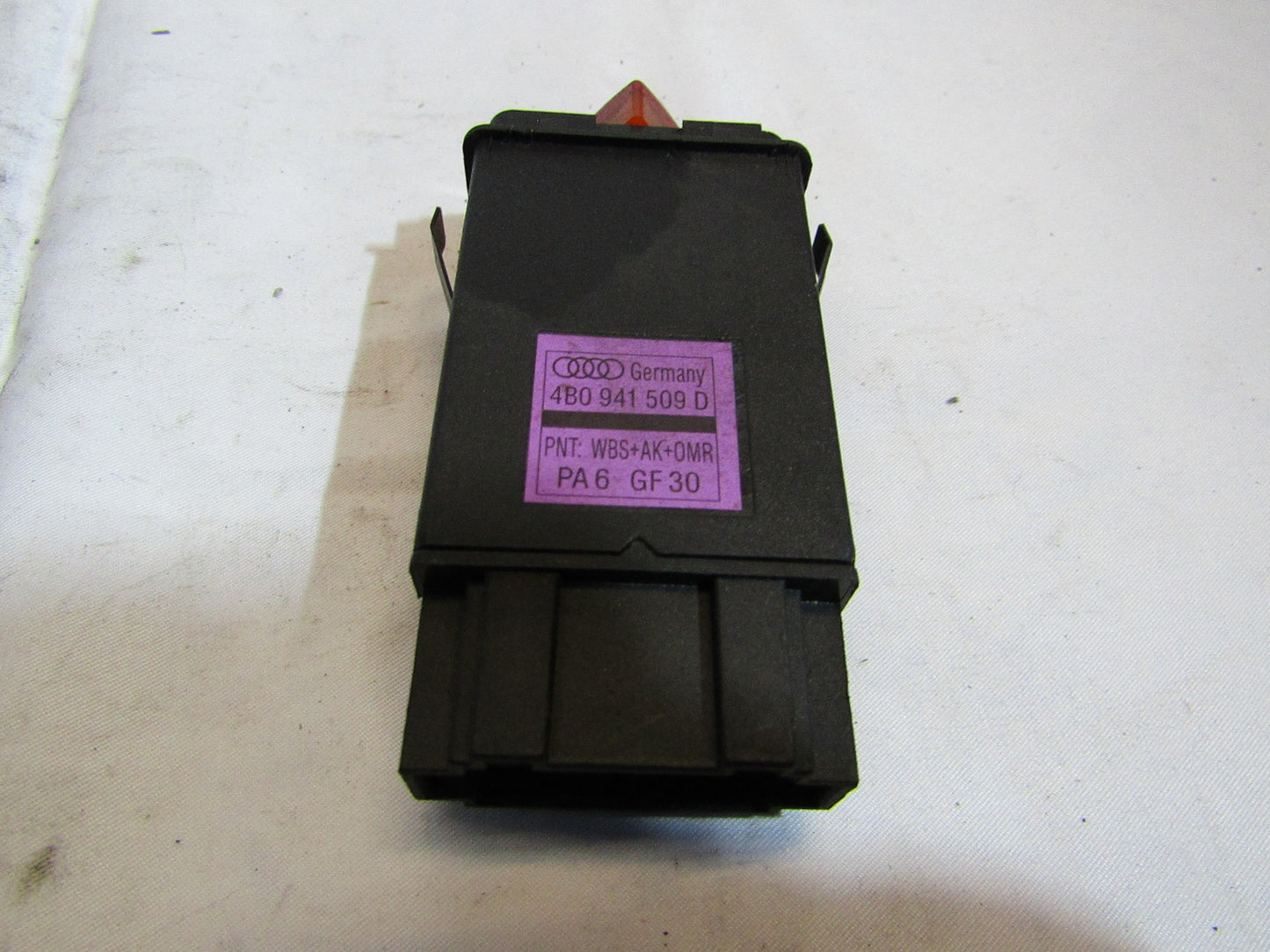 Warnblinkschalter Audi A6/S6 4B/C5 Allroad Bj 1997-2005 4B0941509D