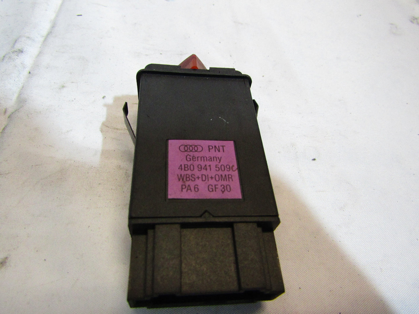 Warnblinkschalter Audi A6/S6 4B/C5 Allroad Bj 1997-2005 4B0941509C