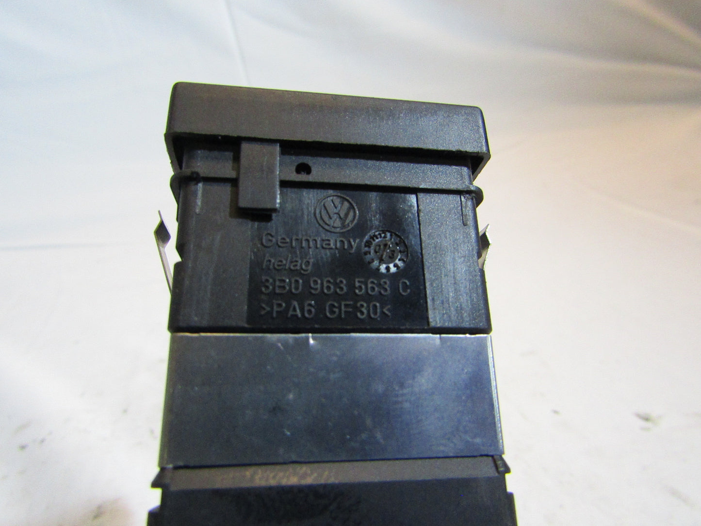 Sitzheizung Schalter Vw Passat 3BG Bj 2000-2005 3B0963563C