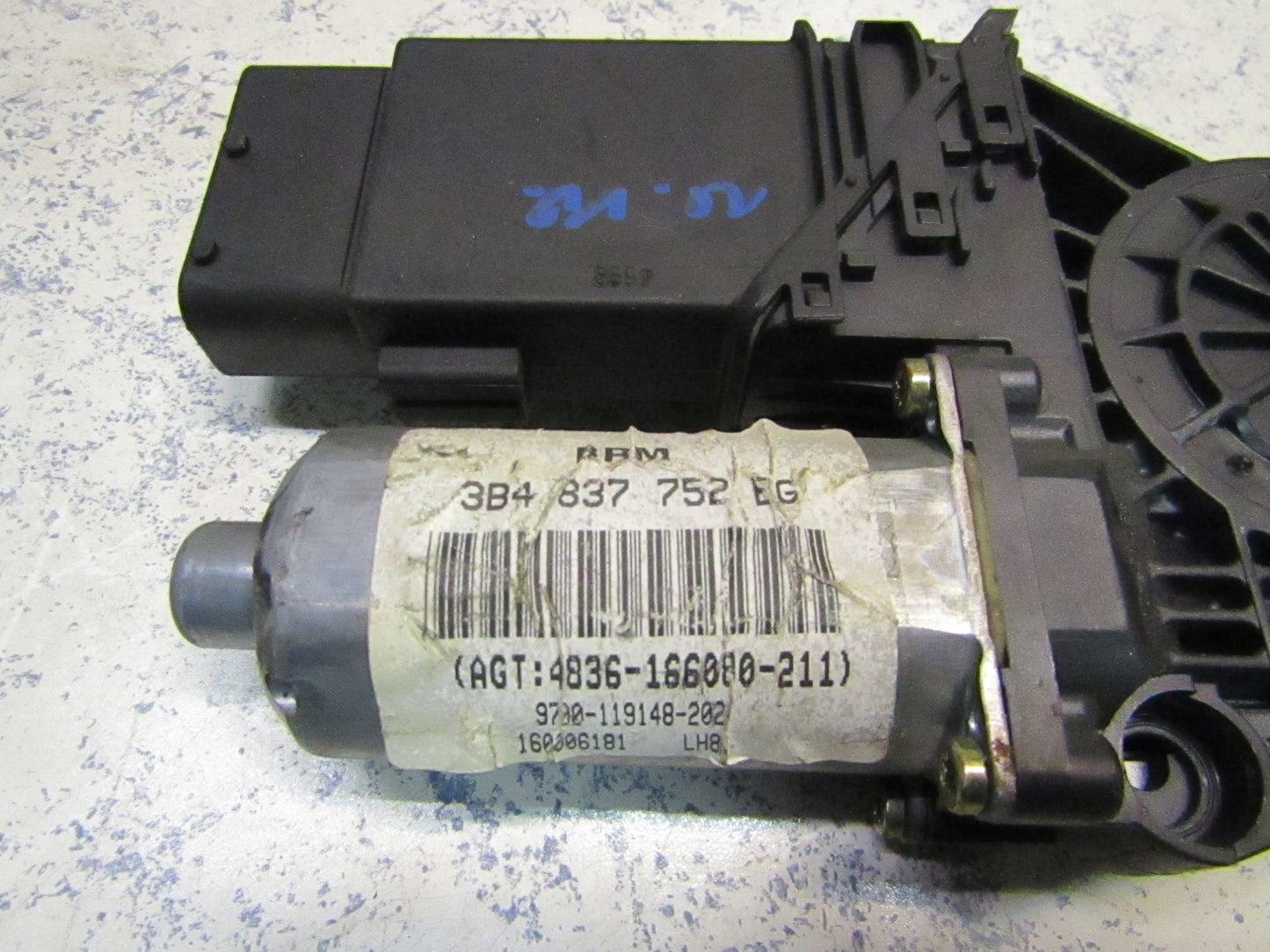 Fensterhebermotor 3B4837752EG