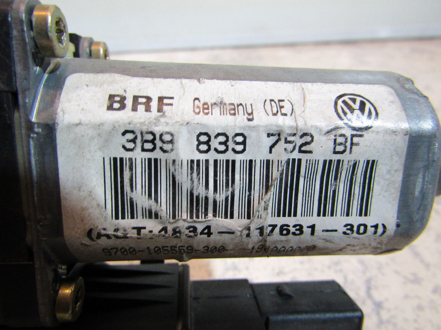 Fensterhebermotor 3B9839752BF