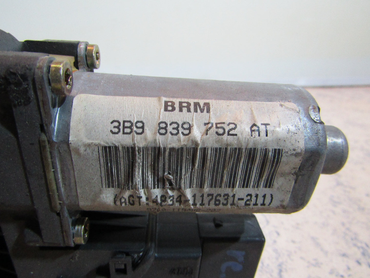 Fensterhebermotor 3B9839752AT