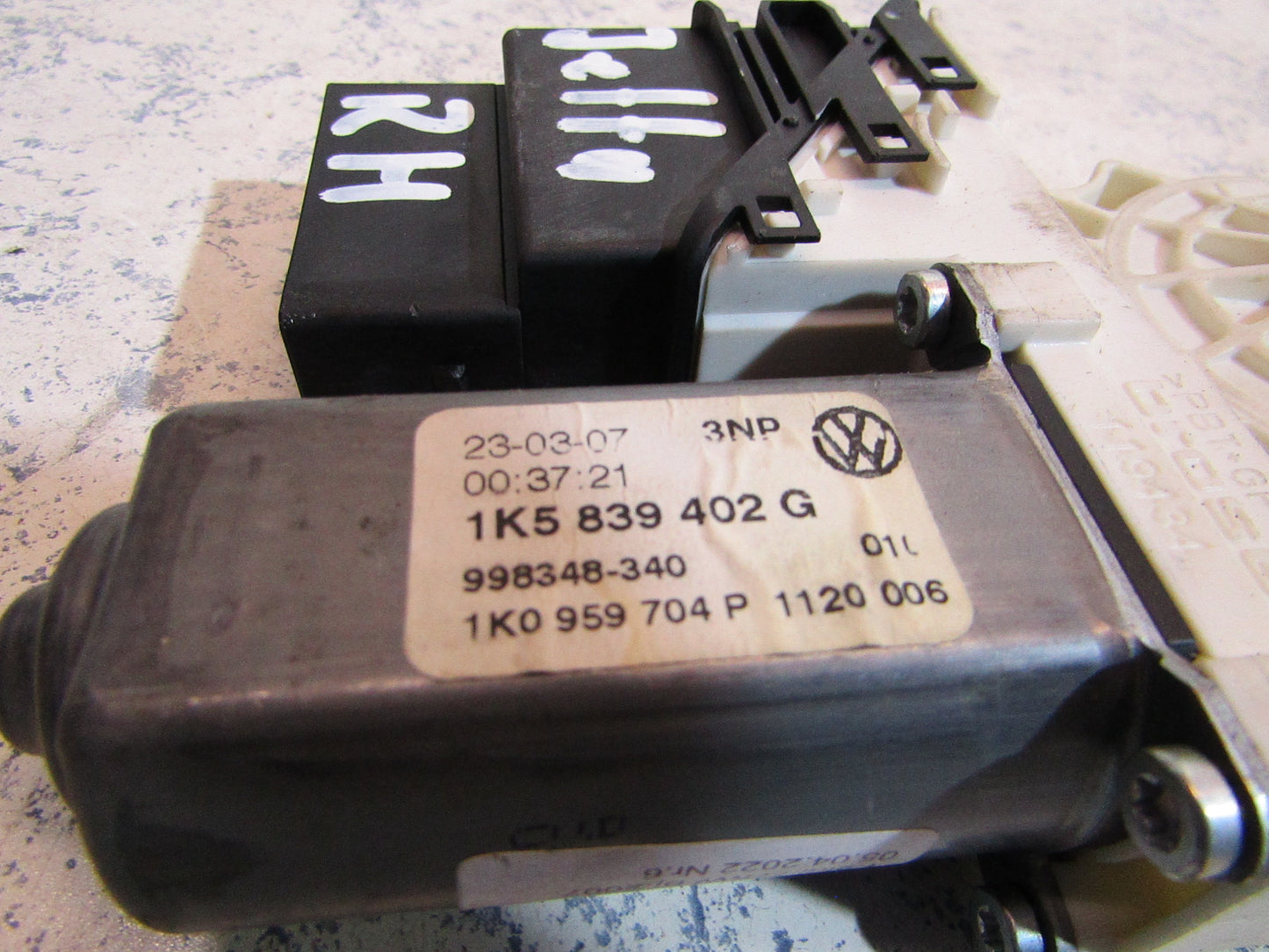 Fensterhebermotor 1K0959704P