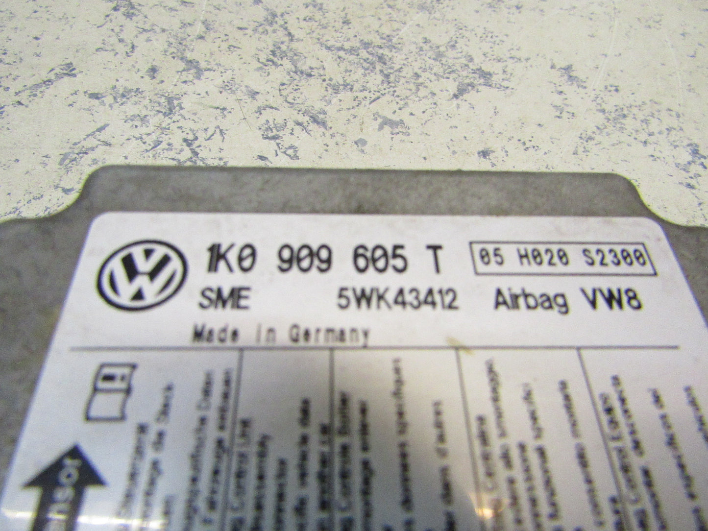 Airbag Steuergerät 1K0909605T