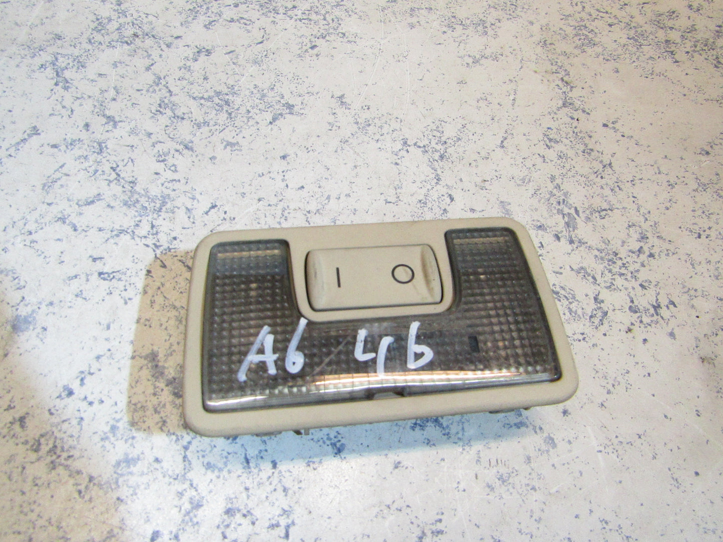 Innenraumleuchte 4B9947123