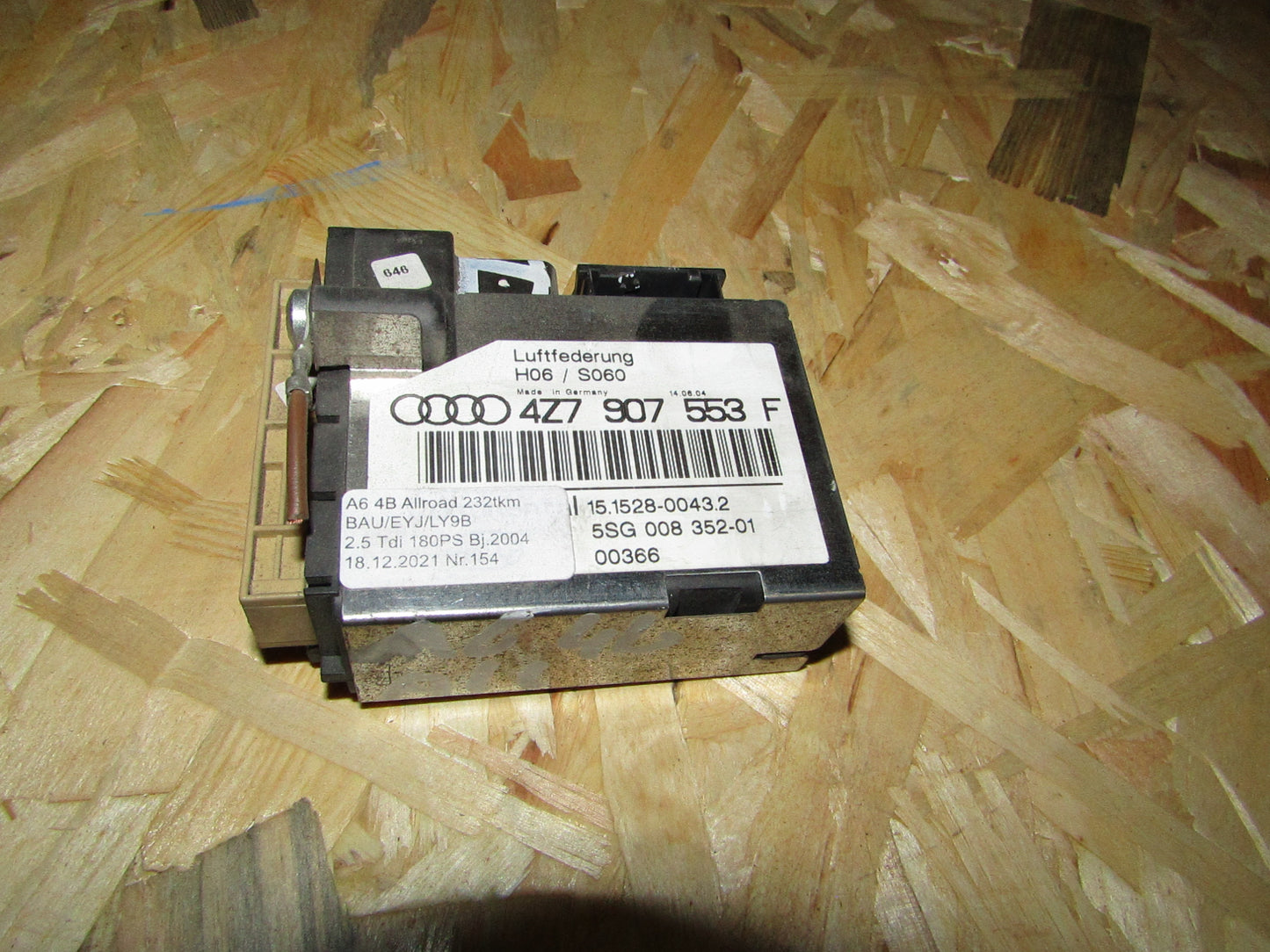 Steuergerät Luftfahrwerk 4Z7907553F