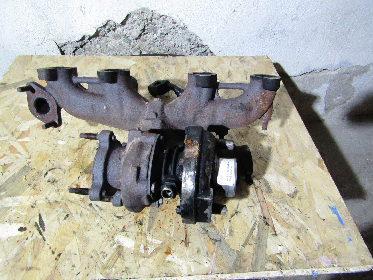 Turbolader 028145702