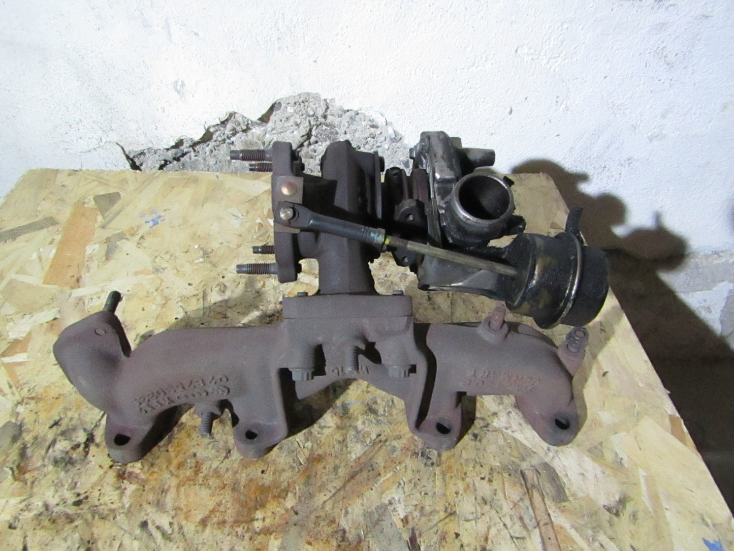 Turbolader 028145702