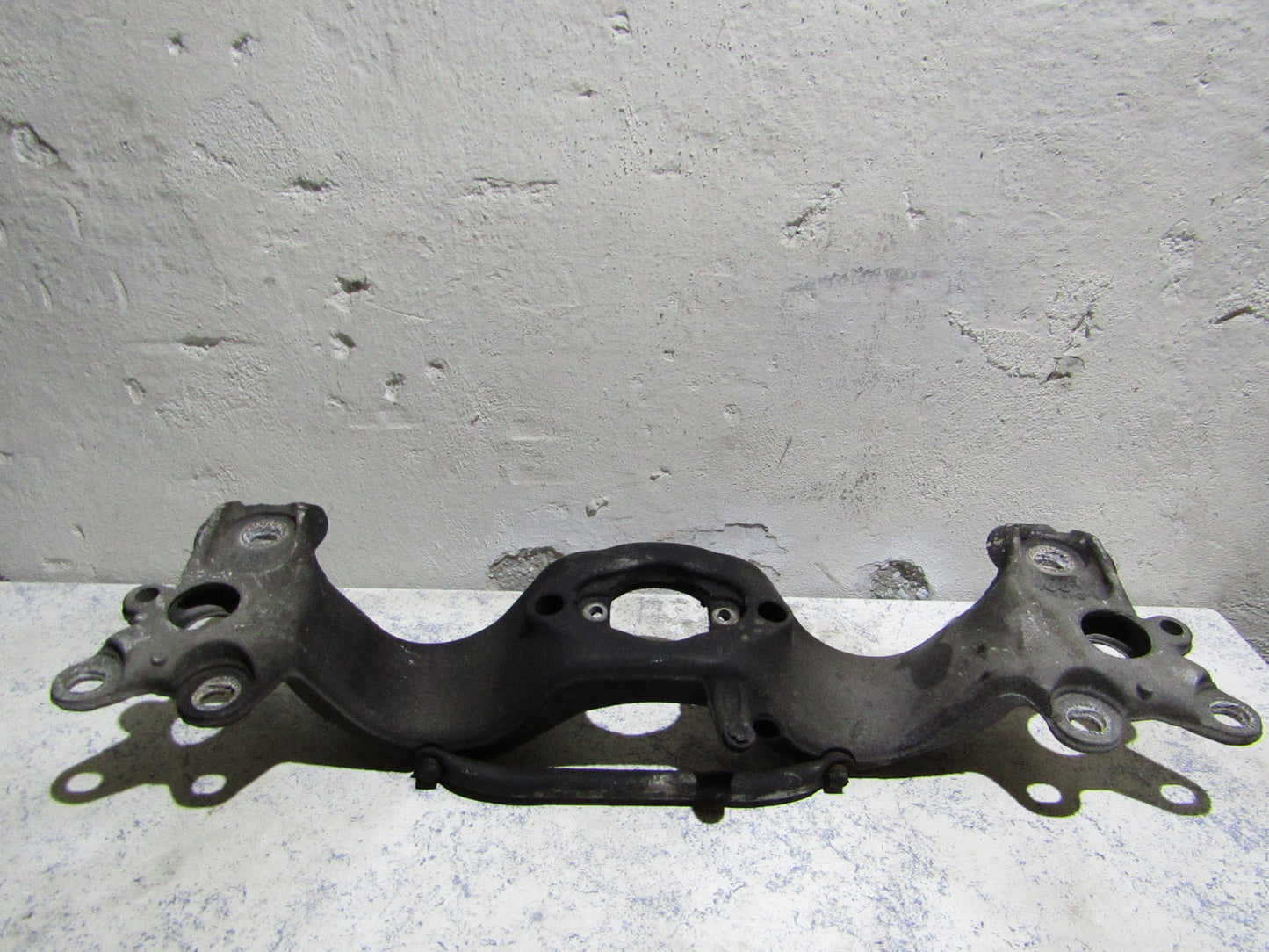 Getriebeträger Querträger Audi A4 B6 8E0399263R
