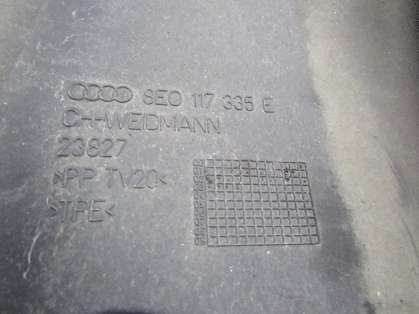 Luftführung Ladeluftkühler Audi A4 B6 8E0 117 335 E