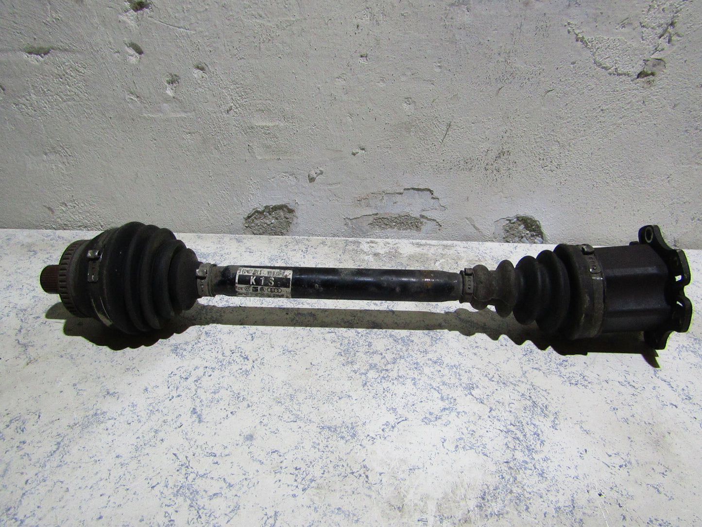 Antriebsachse Links vorne Audi A4 B6 8E0407271S