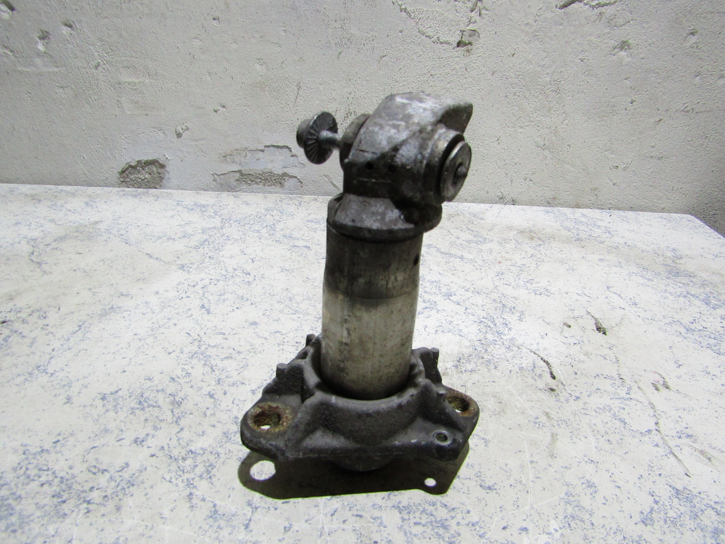 Pralldämpfer vorne links 8E0807133B