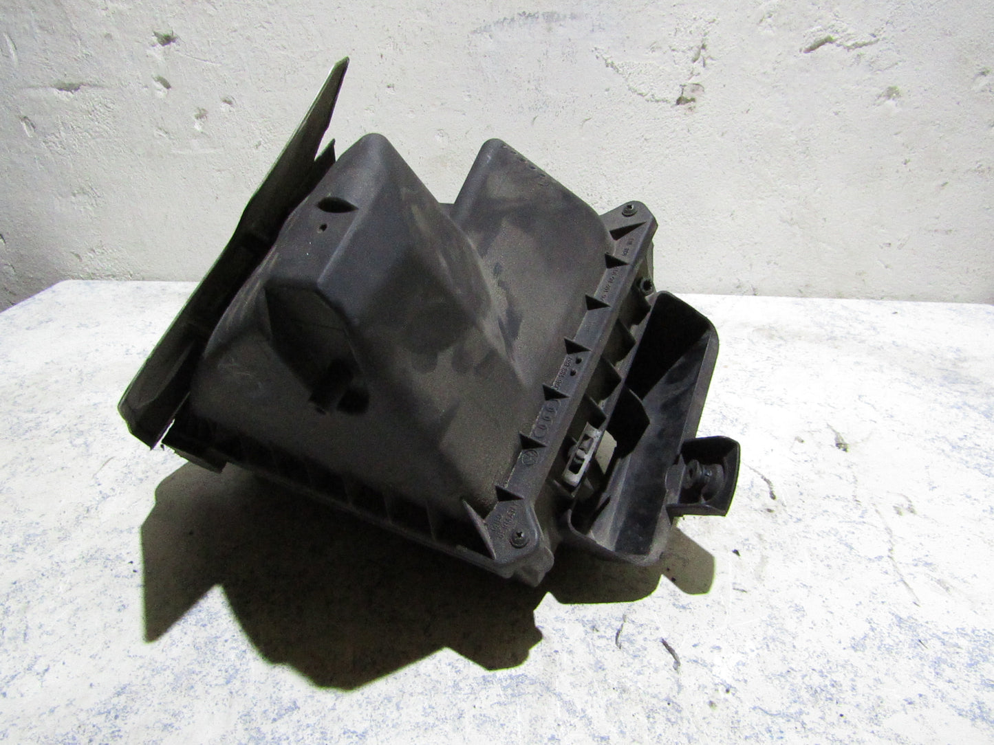 Luftfilterkasten 038133837N