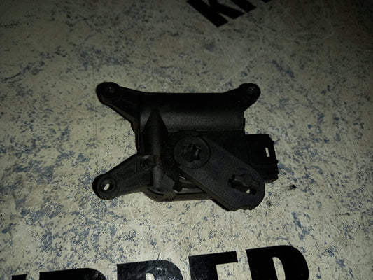 Antriebsmotor Klappe Heizung VW Golf 5 BJ 2003-2010 0132801341