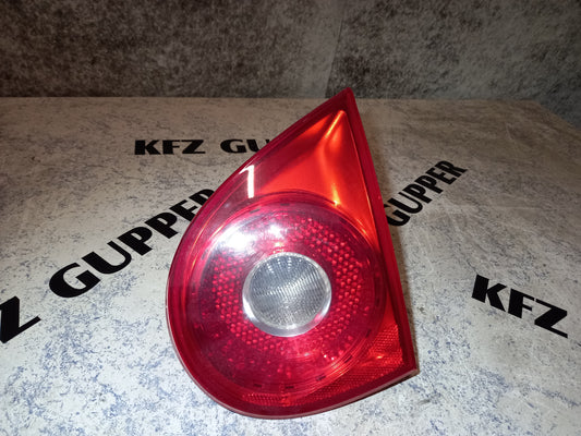 Rücklicht Rechts innen mit Lampenträger VW Golf 5 BJ 2003-2010 Limousine 1K6945094E