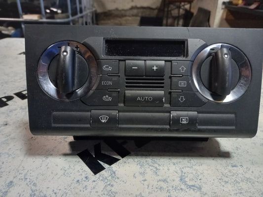 Klimabedienteil Audi A3 8P Bj 2003-2013 8P0820043