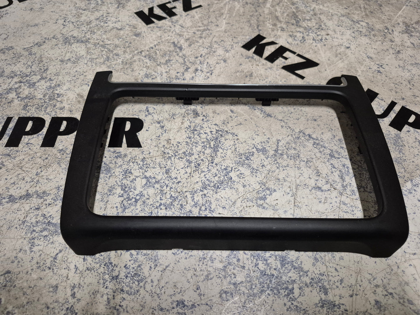 Verkleidung Radio VW Polo 6R BJ 2010-2017 6R0858069E
