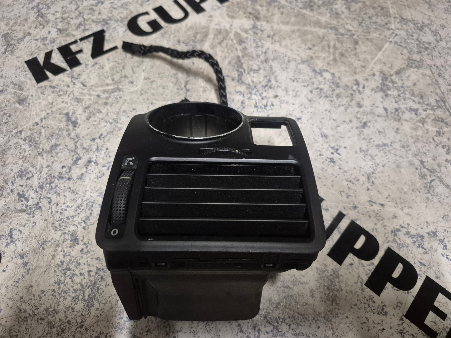 Luftdüse Luftausströmer Links VW Golf 4 BJ 1997-2008 1J1819703E