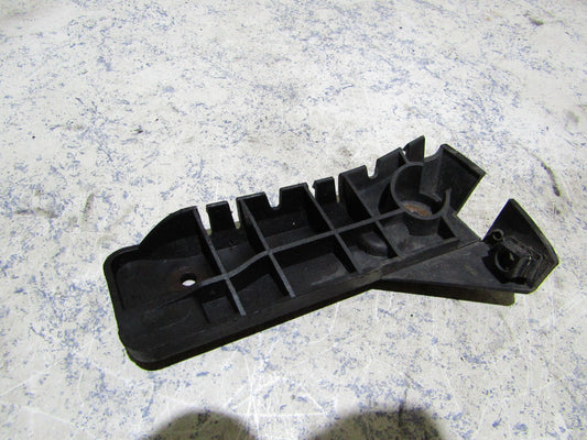 Audi A4 B6 Stoßstangenhalter vorne links 8E0807283A